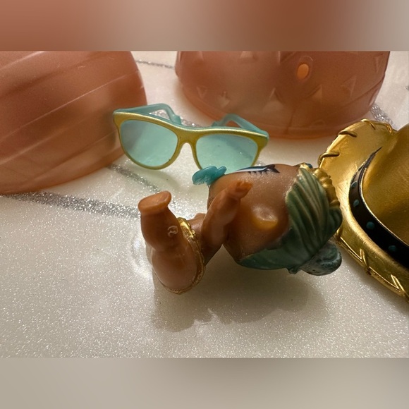 LOL Surprise Doll Lil Lux  24K Gold Color Changer Lil ultra rare hard to find - Picture 2 of 3